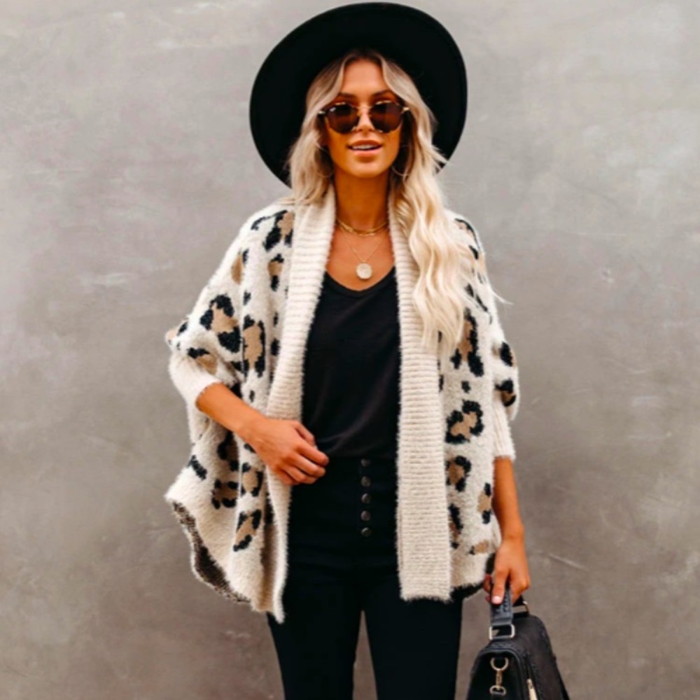 Vici cats out of the bag cardigan
